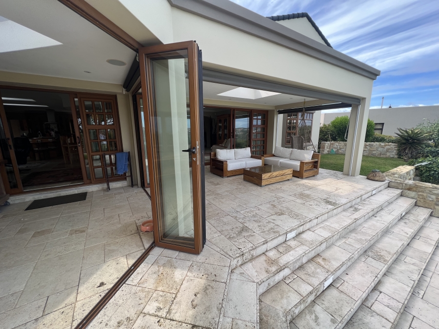 4 Bedroom Property for Sale in Blue Bend Eastern Cape